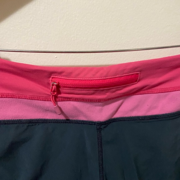 lululemon shorts - Picture 6 of 10